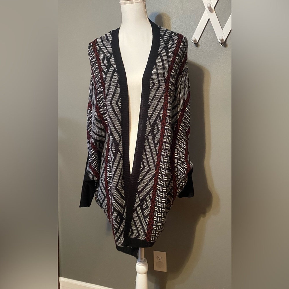 Charlotte Russe Black and Red Patterned Cardigan